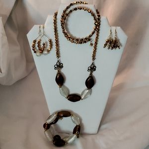 Vanilla Brown 2 Sets of Earrings
